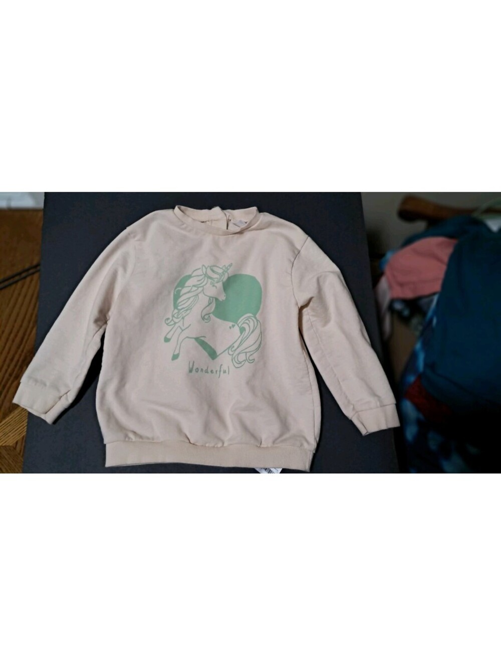 LC Waikiki boys Size 3-4T Unicorn Sweat Shirt